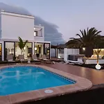 Zendaya * Yaiza (Lanzarote)
