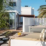 Villa Zendaya